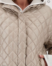 Load image into Gallery viewer, Monari Quilted Jacket - Lattemacchiato