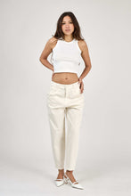 Load image into Gallery viewer, Tiff Baloon Leg Jeans - Cream