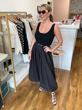 Load image into Gallery viewer, Kakirtsen Dress
