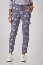 Load image into Gallery viewer, Camo Cargo Trousers
