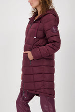 Load image into Gallery viewer, Pre-order Quilted Coat - Bordeaux
