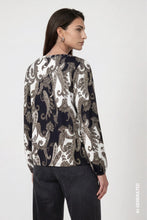 Load image into Gallery viewer, Monari Sweatshirt With Paisley Pattern - Olive/Black

