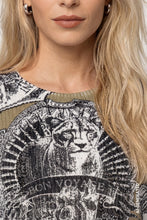 Load image into Gallery viewer, Monari Jumper With Emblem Print - Olive/Black
