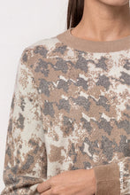 Load image into Gallery viewer, Monari Jumper With Houndstooth Jacquard Pattern
