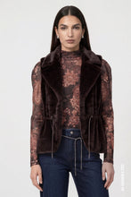 Load image into Gallery viewer, Monari Faux Fur Gilet
