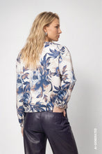 Load image into Gallery viewer, Monari Sweattshirt With Floral Pattern &amp; Rhinestones
