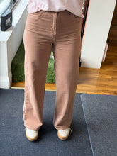 Load image into Gallery viewer, Cody Wide Leg Jeans - Light Brown
