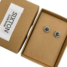 Load image into Gallery viewer, Sapphire flower sparkle earrings
