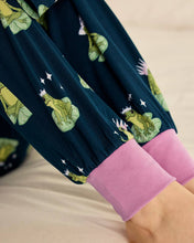 Load image into Gallery viewer, Enchanted Frog Print Long Pyjama Set
