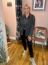 Load image into Gallery viewer, Kajaiden Denim Jacket
