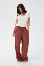 Load image into Gallery viewer, KAFFE Kaemily Trousers - Henna
