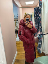 Load image into Gallery viewer, District Donut Coat - Cherry Red
