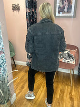 Load image into Gallery viewer, Kajaiden Denim Jacket
