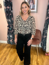 Load image into Gallery viewer, Leopard V-Neck Top - Black/beige/gold
