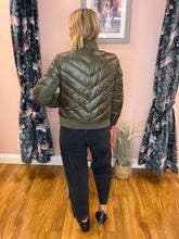 Load image into Gallery viewer, Monari Jacket With Neoprene - Olive

