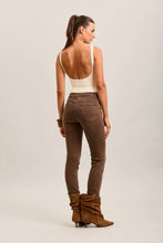 Load image into Gallery viewer, Toxik Boyfriend Jeans - Washed Brown

