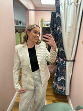 Load image into Gallery viewer, Positano Smart Blazer
