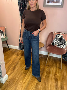 Ezia Wide Leg Jeans