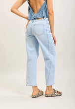 Load image into Gallery viewer, Toxik Barrel Leg Jean With Seam- Bleached Light Denim
