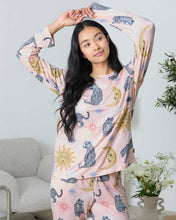 Load image into Gallery viewer, Celestial Leopard Print Long Pyjama Set
