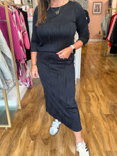 Load image into Gallery viewer, Nannika Midi Skirt Coord
