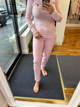 Load image into Gallery viewer, PINNS Summer Ankle Grazer Jean  - Pink
