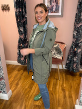 Load image into Gallery viewer, Petunia Coat District Outerwear
