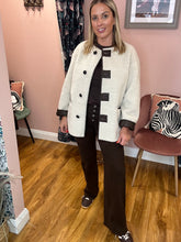 Load image into Gallery viewer, PCJulie Reversible Teddy Jacket
