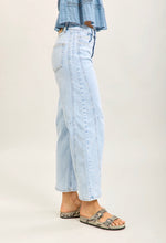Load image into Gallery viewer, Toxik Barrel Leg Jean With Seam- Bleached Light Denim
