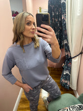 Load image into Gallery viewer, Smoked Purple Sweatshirt With Relief Print
