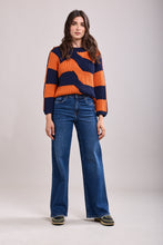 Load image into Gallery viewer, Ezia Wide Leg Jeans
