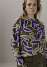 Load image into Gallery viewer, Bianca Janice Jumper in Floral Print
